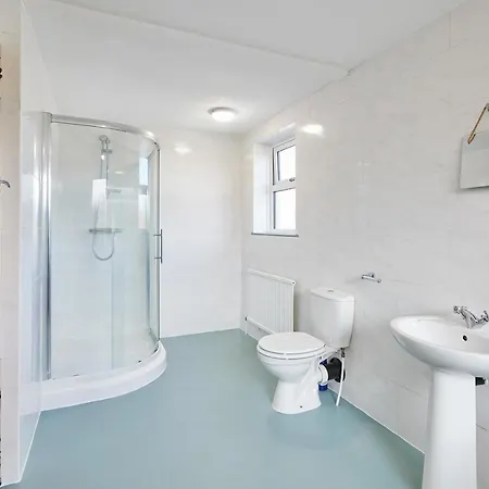 Host & - Coast Farm Hotel
